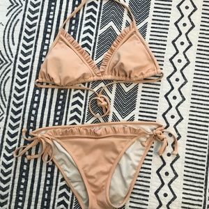 Victoria’s Secret string bikini
